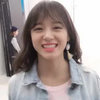 😆 emoji 김세정 : : @shinyunast ⛅️ Telegram sticker 10 of 60