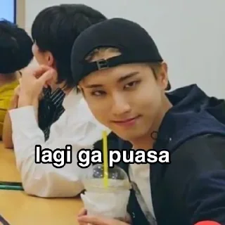 Sticker from @stickerkipop straykids puasa