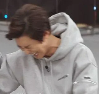 Sticker from Chanyeol Laughs @editorsagaz