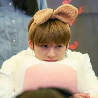 Sticker from LEE KNOW IS CUTE