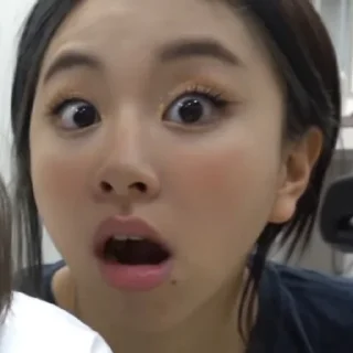 Sticker from son chaeyoung ☆ @matryoshkc