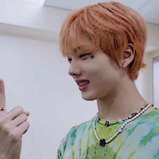 Sticker from JISUNG ◡̈ @SONGVYUQIC