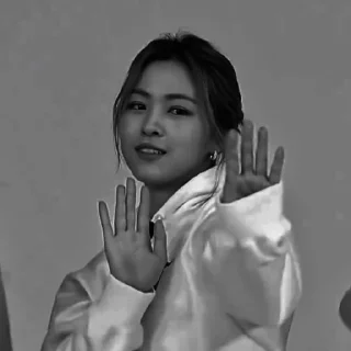 ⛓ emoji ˖ ࣪ ꗃ ᳝ ࣪ 𝐒hin 𝐑yujin ⋆ @yeddeonghelp ˓ ࣪ ˖ Telegram sticker 10 of 40