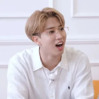 🐄 emoji ぬ 𝐇an jisung ✶ by : @pacarbeomgyueunwooiyy  🐄 Telegram sticker 1 of 42