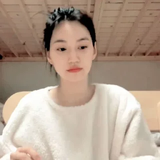 Sticker from ✫. Kim doyeon @HUXLDE