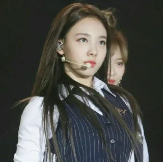 🐰 emoji IM NAYEON ㅡ by @taerastickers Telegram sticker 9 of 20
