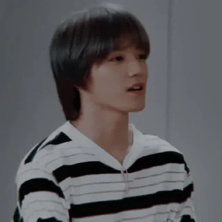 Sticker from ⎯⎙ 이태용 ; @NOTY0URCAY