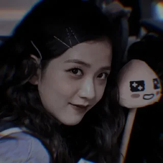 🥰 emoji Kim Ji-soo @alunacva Telegram sticker 2 of 12