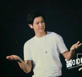 💿 emoji Chanyeol Park @editorsagaz Telegram sticker 21 of 30