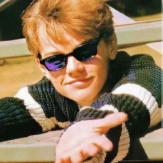 🙂 emoji Leo Dicaprio 90s @AnimeOcean_GiFs Telegram sticker 9 of 50