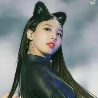 🐰 emoji IM NAYEON ㅡ by @taerastickers Telegram sticker 10 of 20