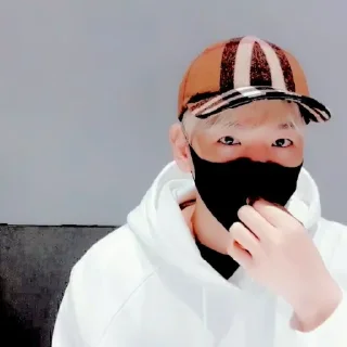 🍣 emoji 𝐁aekhyun 𝐒oft 𝐏sd by @blcmoonk Telegram sticker 13 of 39