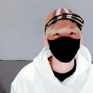 🍣 emoji 𝐁aekhyun 𝐒oft 𝐏sd by @blcmoonk Telegram sticker 18 of 39