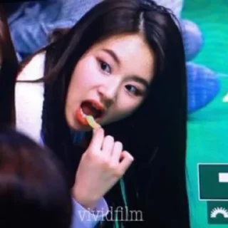 😟 emoji son chaeyoung @Iautanbebas Telegram sticker 9 of 52