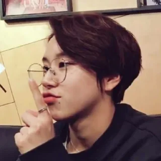 🤫 emoji son chaeyoung @Iautanbebas Telegram sticker 12 of 52