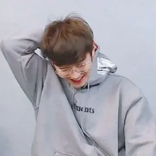 😅 emoji CHANYEOL PT.2 - @CIGGAS Telegram sticker 1 of 108