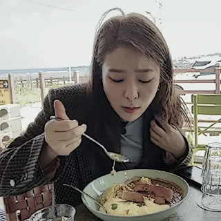 🥨 emoji ⬥⬦🜲 : yeri @stikernyakasa Telegram sticker 18 of 45