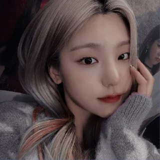⛓ emoji yeji itzy dark by @Celineatha @RAYN_JAR Telegram sticker 18 of 40
