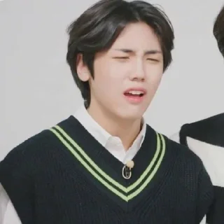 😭 emoji Seongmin Telegram sticker 15 of 46