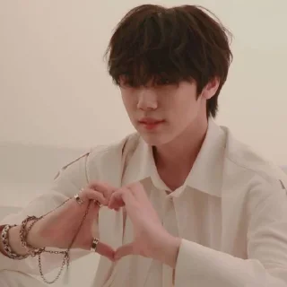 ❤️ emoji Seongmin Telegram sticker 5 of 46