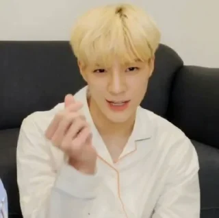 Sticker from lee jeno @jeonhz