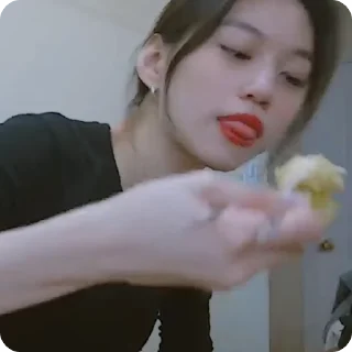 🧁 emoji Doyeon :: @gifceline Telegram sticker 19 of 25