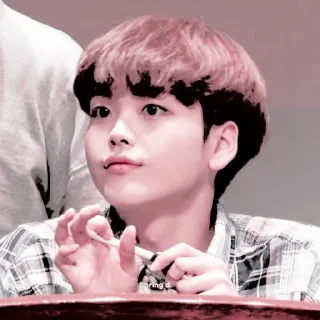 Sticker from HYEONGJUN @Cravitystiker