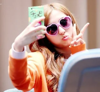 💂 emoji EUNSEO MEME Telegram sticker 19 of 26