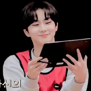 💭 emoji ࿂༴@crybier 𝐘ang 𝐉ungwon ✰໑ Telegram sticker 12 of 60
