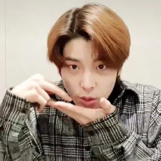 😳 emoji ࿂༴@crybier 𝐒im 𝐉aeyoon ✰໑ Telegram sticker 16 of 120