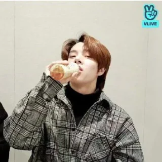 😳 emoji ࿂༴@crybier 𝐒im 𝐉aeyoon ✰໑ Telegram sticker 10 of 120