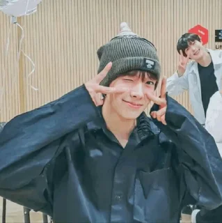✌️ emoji heeseung_vlive by @stikerheeseung Telegram sticker 20 of 40