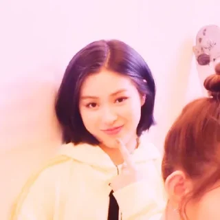 Sticker from ⋆  ̥ shin ryujin — @lilhyunjin