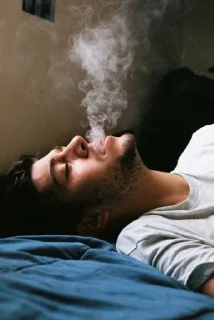 🚬 emoji 🍁🇷𝐎𝐋𝐄𝐗 -🇧𝐇𝐄𝐄𝐌🍁 Telegram sticker 10 of 100