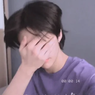 Sticker from 🧃ᝰ˚HYUNJIN V.1 - @httpshazel