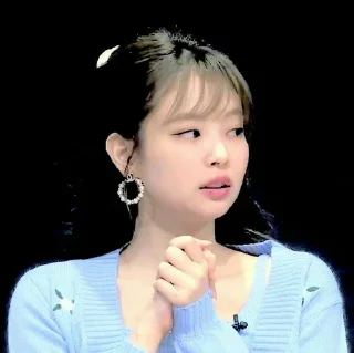 Sticker from ➳꒰ jennie psd ꒱ 🕊✿*ﾟ-⎙ @vanmeraeditss