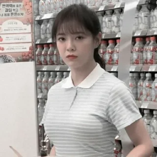 Sticker from ⚘ KIM SEJEONG ┼ @FVCK00PRIDE