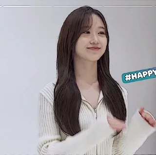 🧺 emoji 👩🏻‍🎨. haewon ⭒ @larchzy Telegram sticker 17 of 74