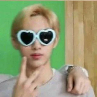 🌚 emoji gua ganteng ➖ @roleplayersticker Telegram sticker 7 of 17