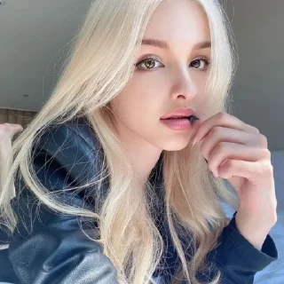 💋 emoji elina karimova ; @O98MKKURA Telegram sticker 6 of 30