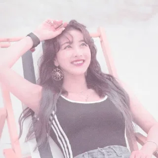 🤠 emoji ⋆ park jihyo ⋆ @pradaskirts Telegram sticker 23 of 30