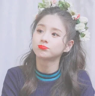 🎀 emoji Heejin | by : @Tikelnysun Telegram sticker 16 of 30