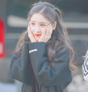 🎀 emoji Heejin | by : @Tikelnysun Telegram sticker 10 of 30