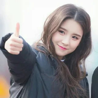 Sticker from Heejin soft // @VINKHA