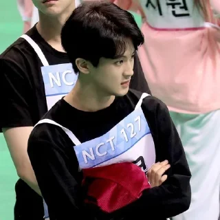 Sticker from mark lee by @gloomysoon