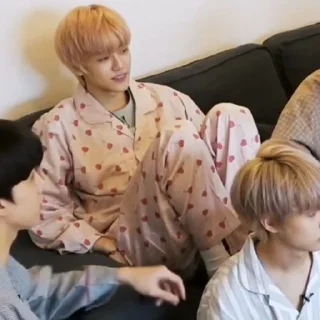 Sticker from na jaemin ━ @starglamour