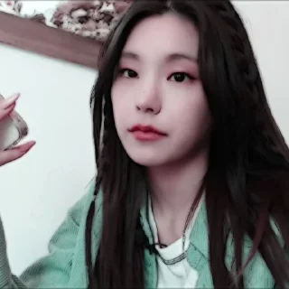 🐚 emoji Yeji [ @jiewoostore ] Telegram sticker 17 of 38