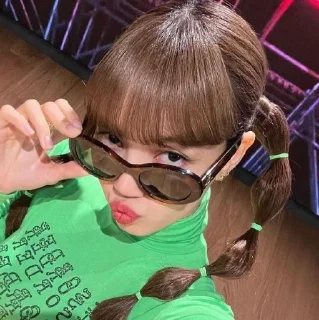 Sticker from ʟᴀʟɪsᴀ @whaletailll