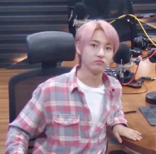 🪧 emoji renjun @gifrenjun Telegram sticker 13 of 13