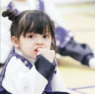 Sticker from ⎙ Baby Naeun, @GEMERLAPSINAR